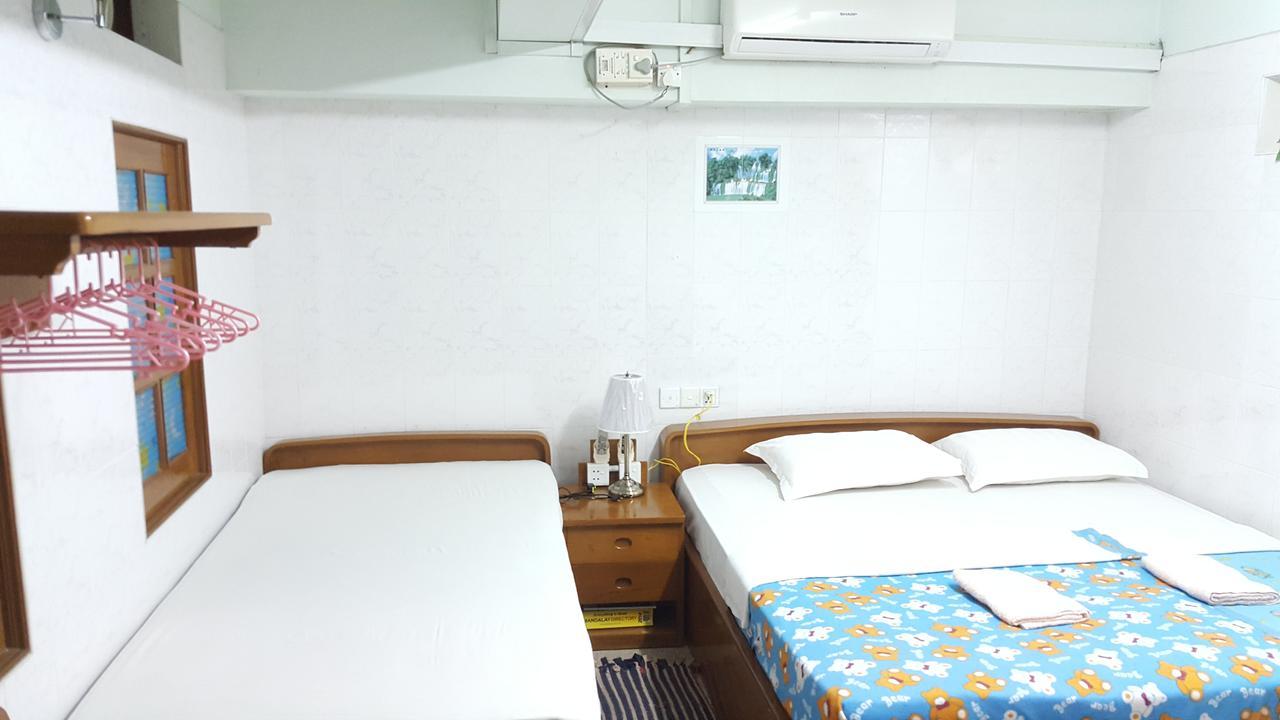 Chan Myae Guesthouse Yangón Exterior foto